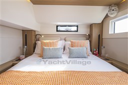 LAGOON_46_ICONIC_INTERIOR (5)