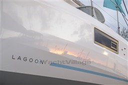 LAGOON_46_ICONIC_EXTERIOR (8)