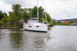 Jeanneau Sun Odyssey 410  (3).JPG