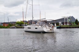 Jeanneau Sun Odyssey 410  (1).JPG