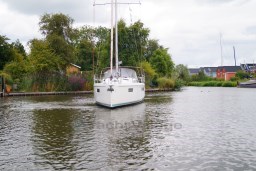 Jeanneau Sun Odyssey 410  (2).JPG