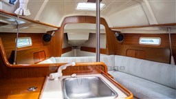 Beneteau Oceanis 281  (26)