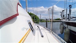 Beneteau Oceanis 281  (43)