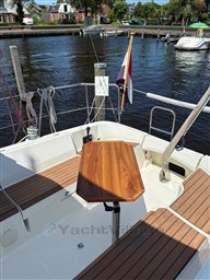 Beneteau Oceanis 281 (3).jpeg