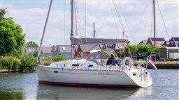 Beneteau Oceanis 281  (17)