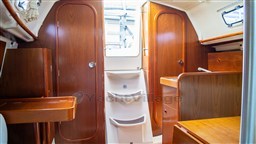 Beneteau Oceanis 281  (36)