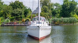 Beneteau Oceanis 281  (7)