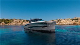 [E]  SolarisPower52 Coupe-03