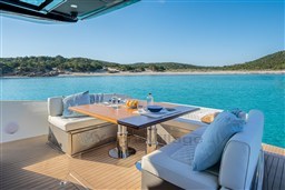 [E]  SolarisPower52 Coupe-06