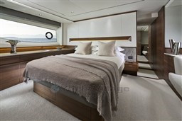 [I] v65-interior-owners-stateroom-walnut-satin
