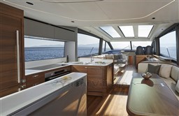 [I] v65-interior-saloon-american-walnut