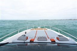 [E]FLYER-10_IMAGE_DETAILS_BOW-SUNPAD (1)-min