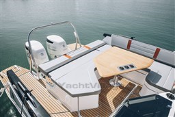 [E]FLYER-10_IMAGE_DETAILS_AFT-LOUNGE (1)-min