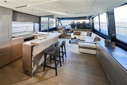 [I] s80-interior-saloon-silver-oak-scaled