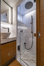 [I]  PAR07463-scaled