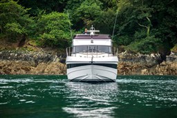 [E]f45-exterior-white-hull-10-scaled