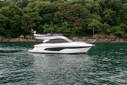 [E]f45-exterior-white-hull-08-scaled