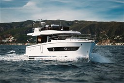 [E] SWIFT TRAWLER 37 FLY - IMAGE - EXTERIOR