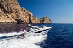 [E]  v40-exterior-white-hull-2a-scaled