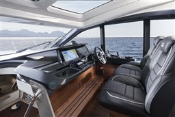 [I]  v50-interior-helm-scaled