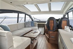 [I]  v50-interior-saloon-coffee-table-scaled