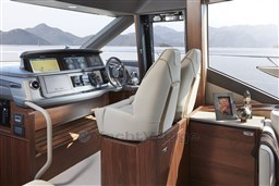 [I] 62-interior-helm-american-walnut-satin-kopie-kopie-scaled.jpg