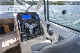 [I]ANTARES-7-FISHING_IMAGE_INTERIOR_HELM