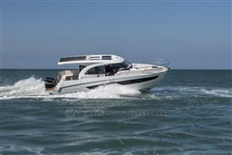 [E]ANTARES-11-COUPE_IMAGE_EXT_RUNNING_US