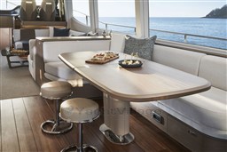 [I]  y72-interior-dining-area-4-scaled