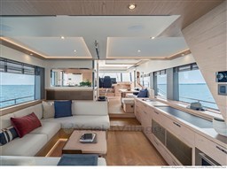 [I]GRAND TRAWLER 63 - IMAGE - INTERIOR