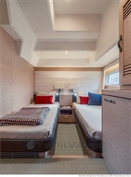 [I]GRAND TRAWLER 63 - IMAGE - INTERIOR (5)
