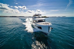 [E]GRAND TRAWLER 63 - IMAGE - EXTERIOR (4)