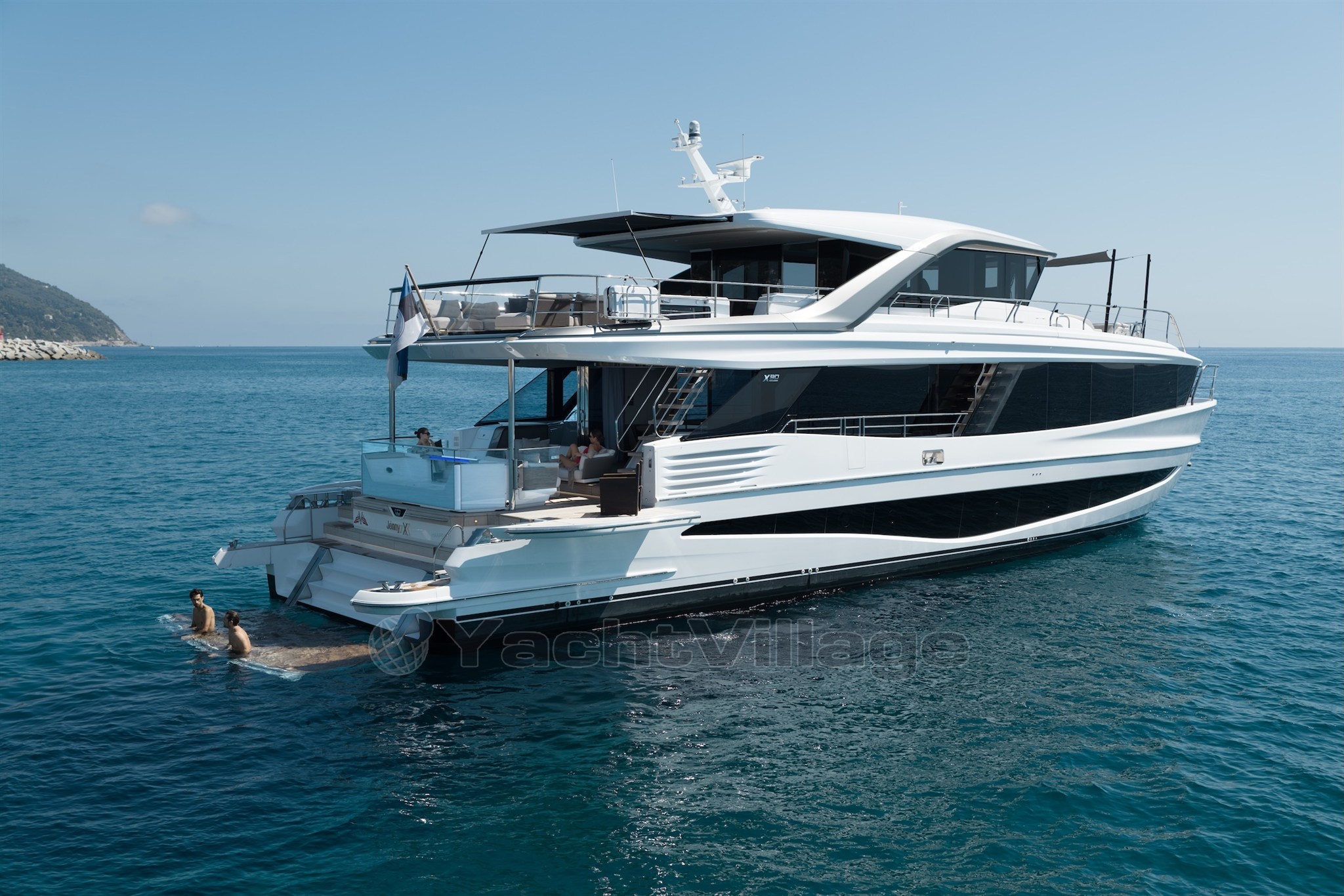 [E] x90-exterior-05.jpg