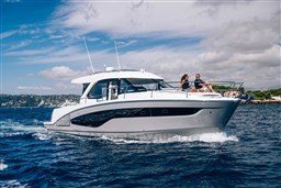 [E] ANTARES-12-COUPE_IMAGE_EXTERIOR_RUNNING_FRANCE (1)