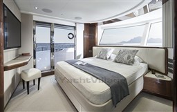 [I]  x80-interior-master-stateroom-1-scaled