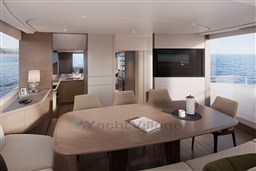 [I]  x80-interior-07