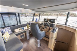 [I]SWIFT TRAWLER 54_IMAGE_INTERIOR_OAK (15)