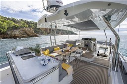 [E]SWIFT TRAWLER 54_IMAGE_INTERIOR_OAK (7)