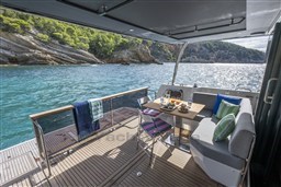 [E]SWIFT TRAWLER 54_IMAGE_INTERIOR_OAK (3)