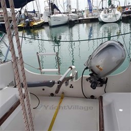 Jeanneau Sun 2000 - foto motor, leme e piloto automático.jpeg