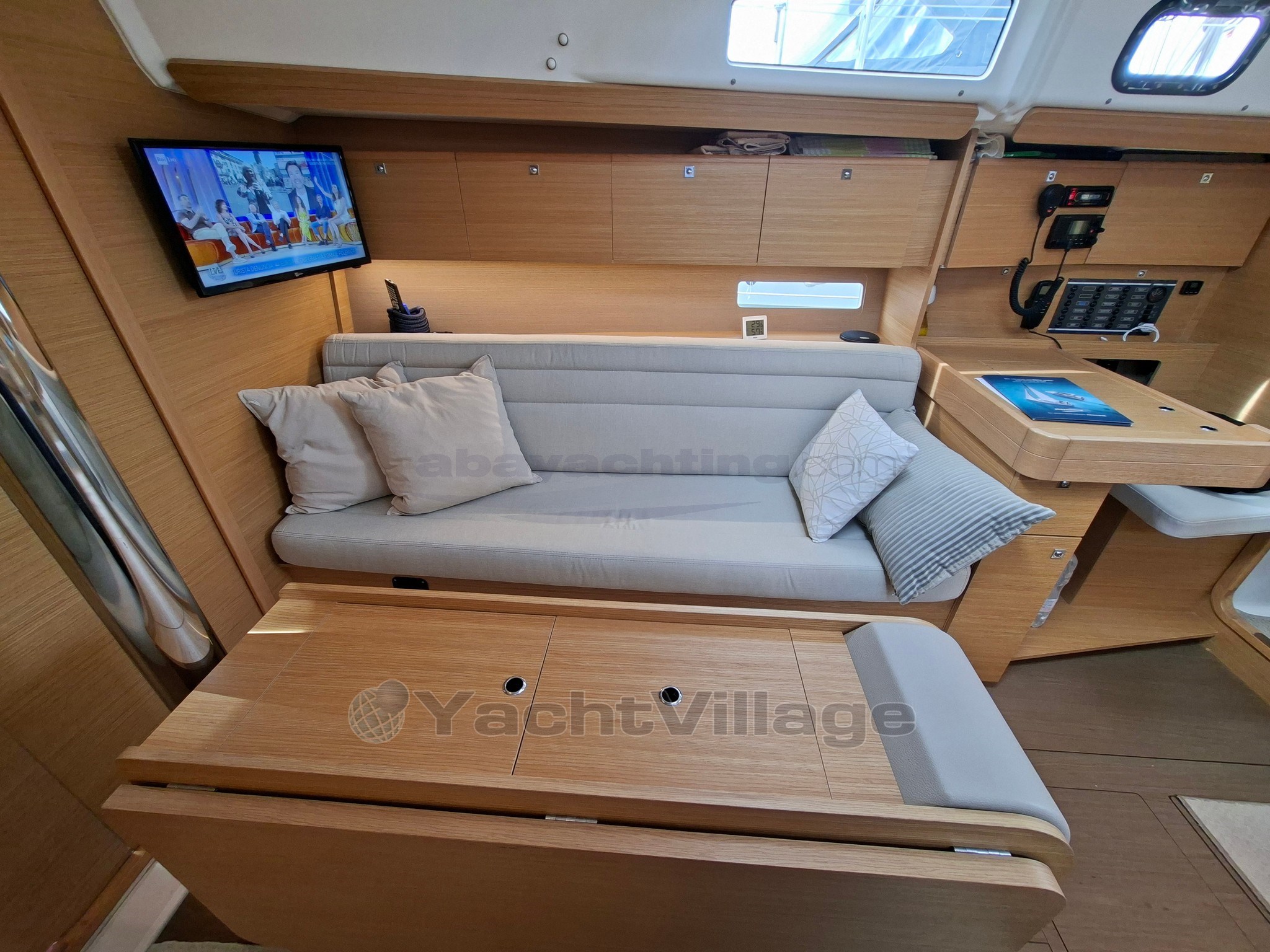 Abayachting_Dufour_Yacht_350_Grandlarge_GL_usato-second hand 56