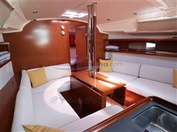 Abayachting Beneteau Oceanis 37 22