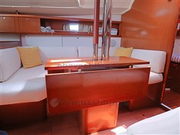 Abayachting Beneteau Oceanis 37 25