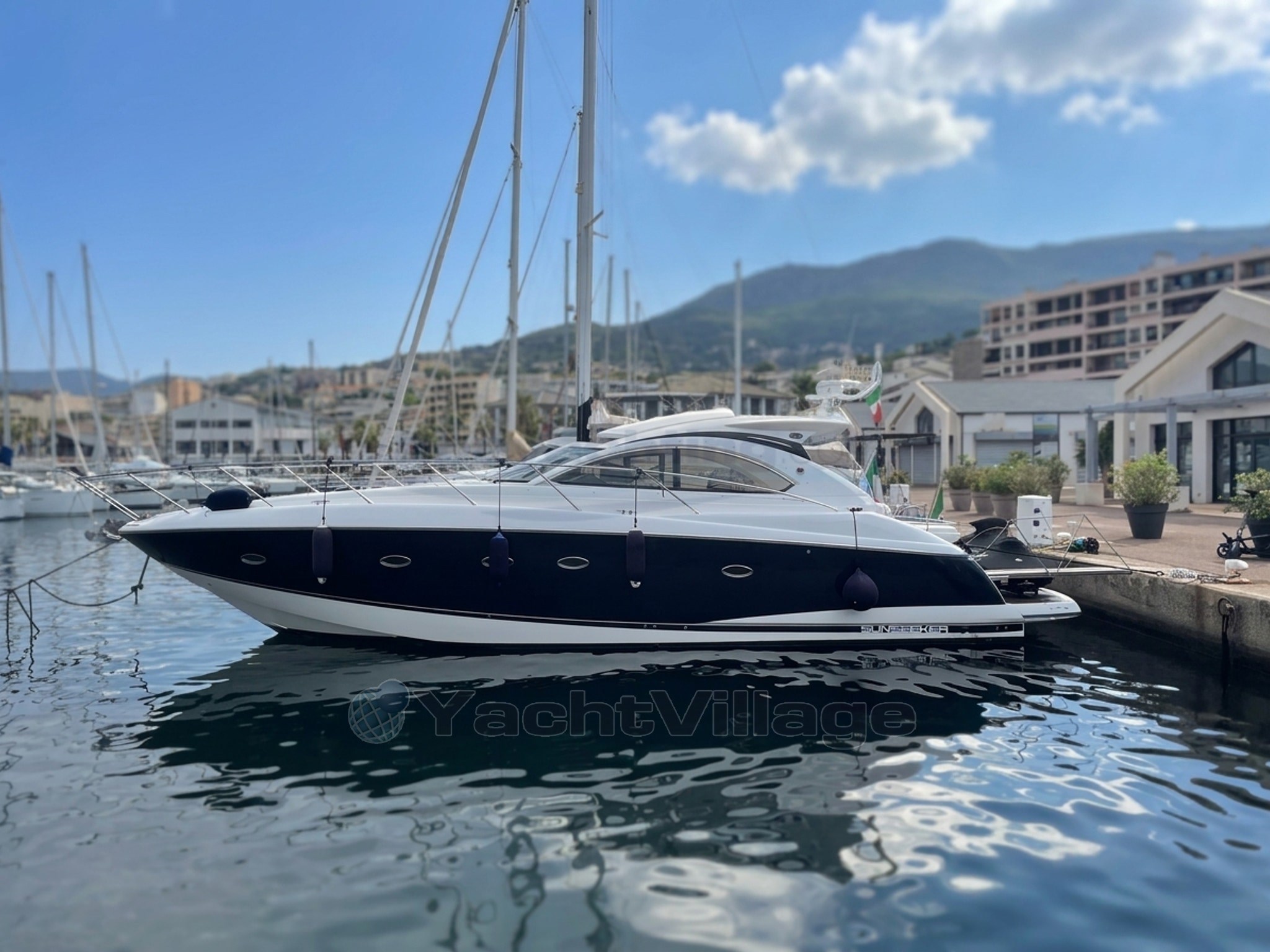 Abayachting Sunseeker 47 Portofino HT 1