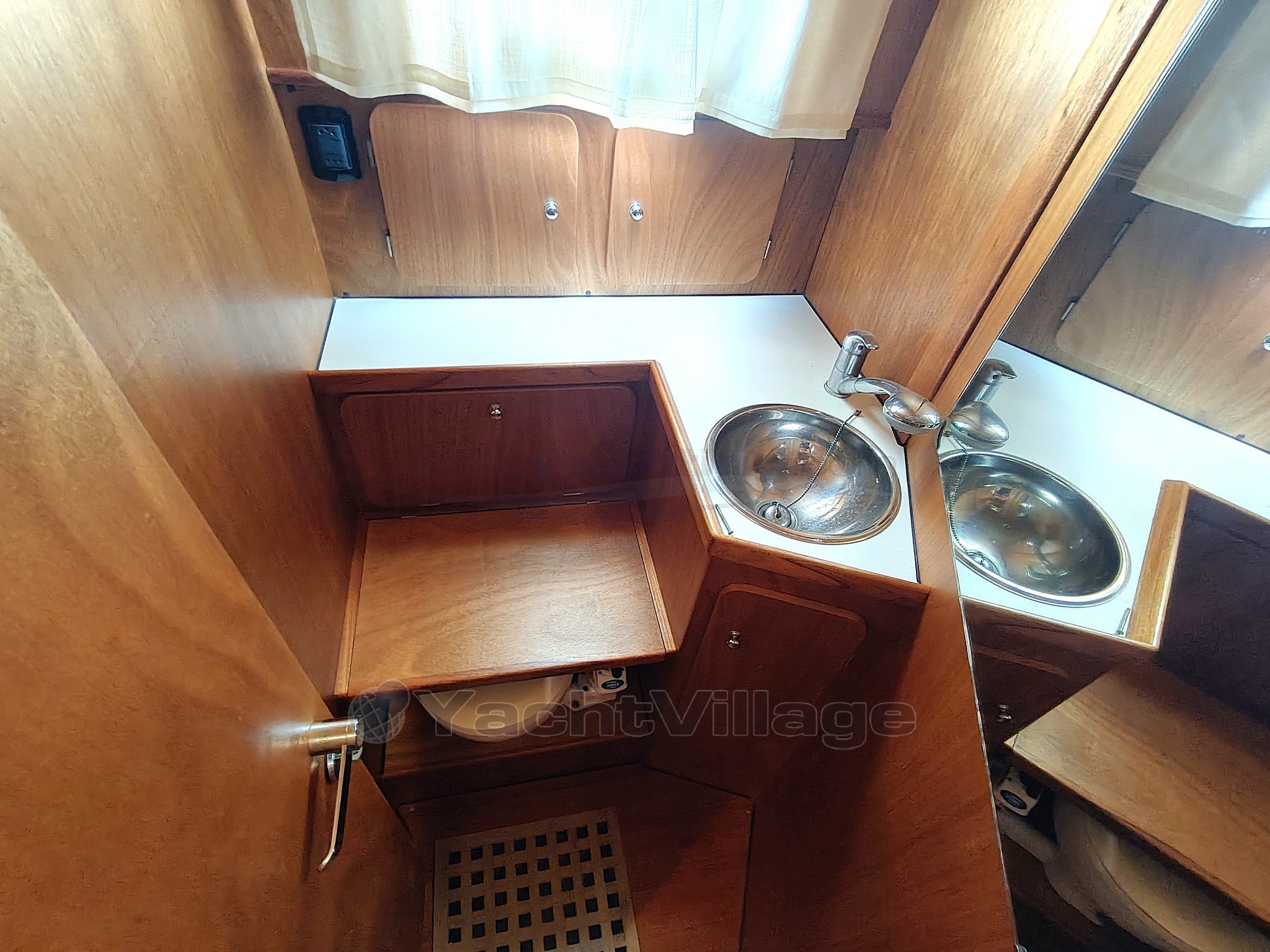 Abayachting_Sciallino_40_fly_usato-second hand 37