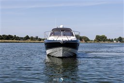 Princes-V42-Bestboats-7.jpg