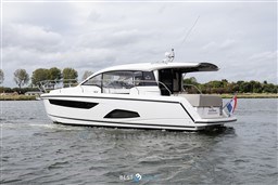 Sealine-C330-Bestboats-4.jpg