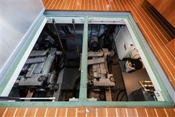 Linssen GS 470-55