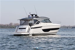 Riviera-4600Sport-Bestboats-2.jpg