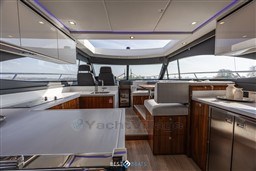 Riviera-4600Sport-Bestboats-28.jpg
